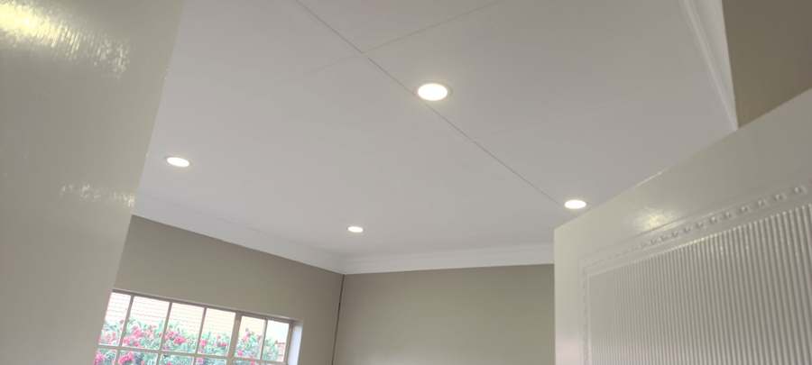 Boundary wall build