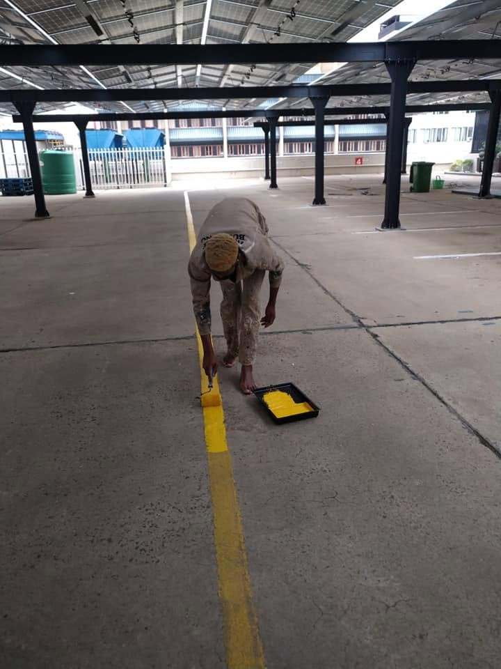 Site line-marking and finishing work